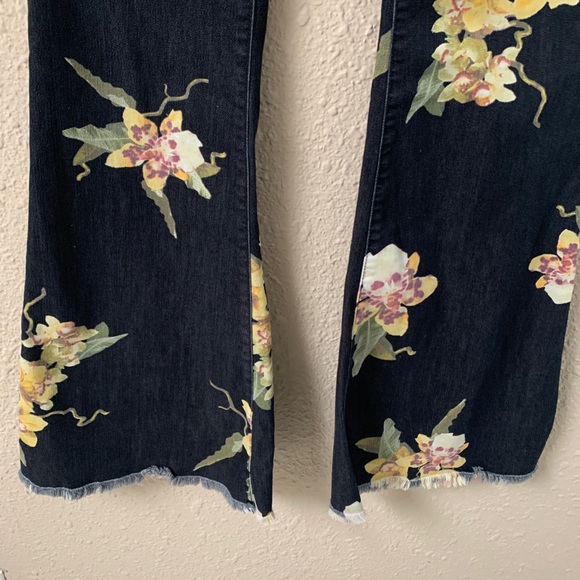 New Free People Bali Flared Floral Jeans - Picture 4 of 6